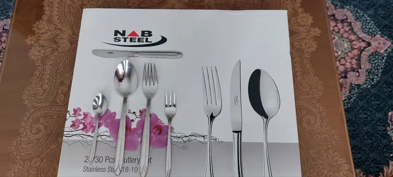 یک دست سرویس قاشق چنگال|ظروف سرو و پذیرایی|قم, سید معصوم|دیوار