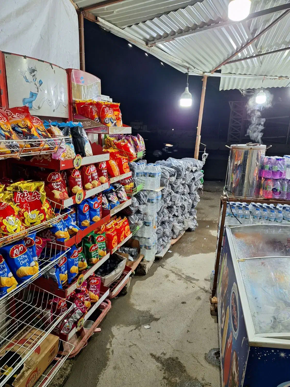 فروش دکه تنقلاتی|فروش مغازه و غرفه|چهارباغ, |دیوار