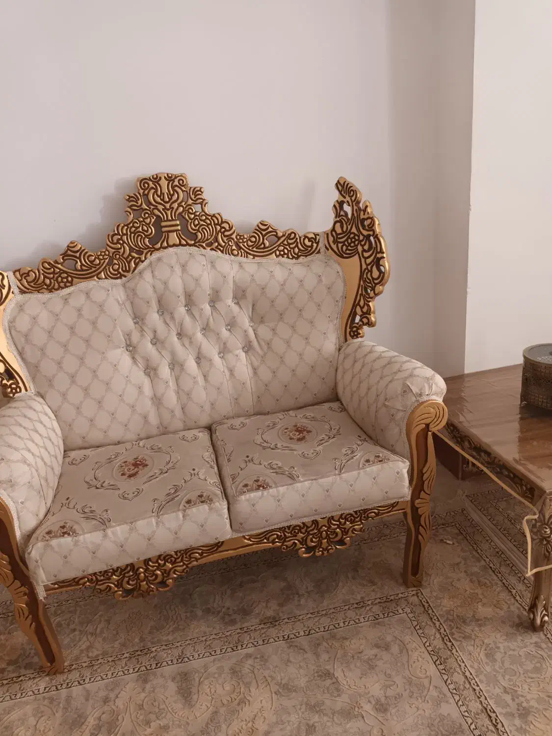 مبلمان سلطنتی ۷ نفره|مبلمان خانگی و میز عسلی|شهرکرد, |دیوار