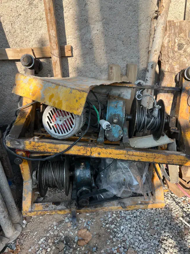 اجاره ستون ریز بالابر میکسر ویبره تخته بنایی بشکه|مصالح و تجهیزات ساختمان|کرج, کلاک پایین|دیوار