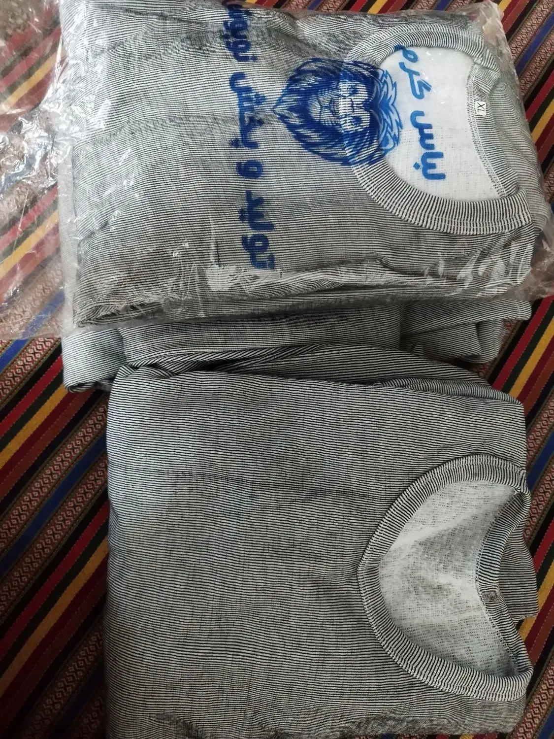 لباس گرم|لباس|گنبد کاووس, |دیوار