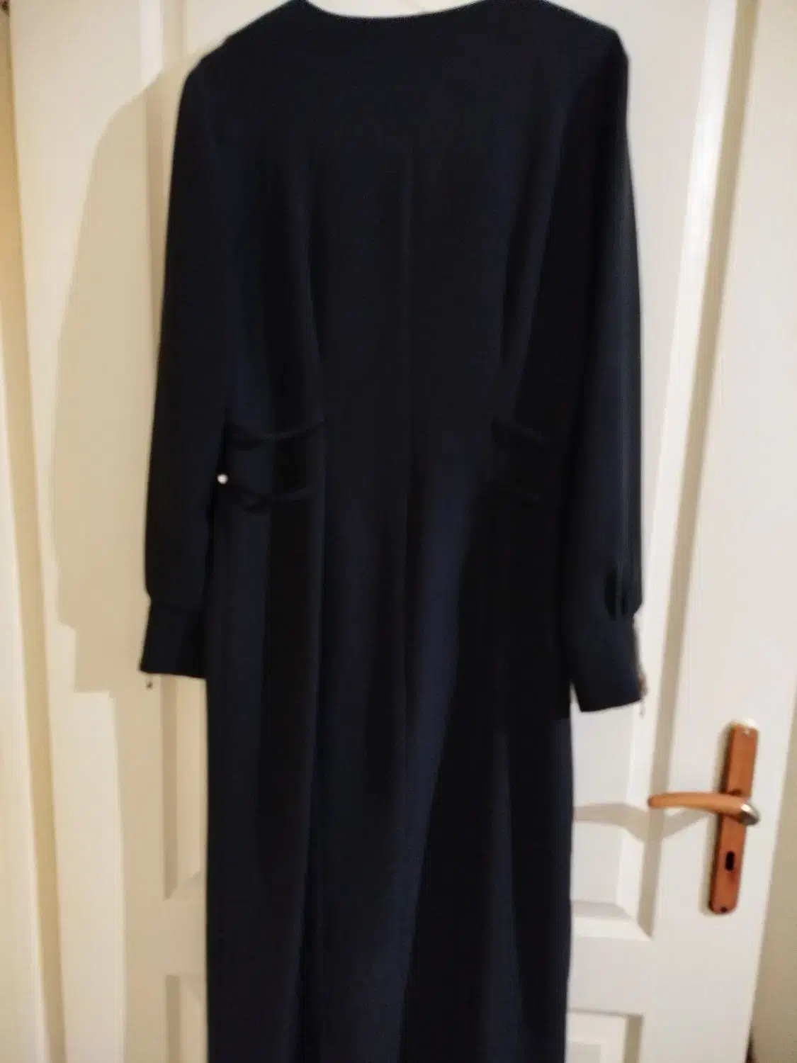 مانتو|لباس|سلماس, |دیوار