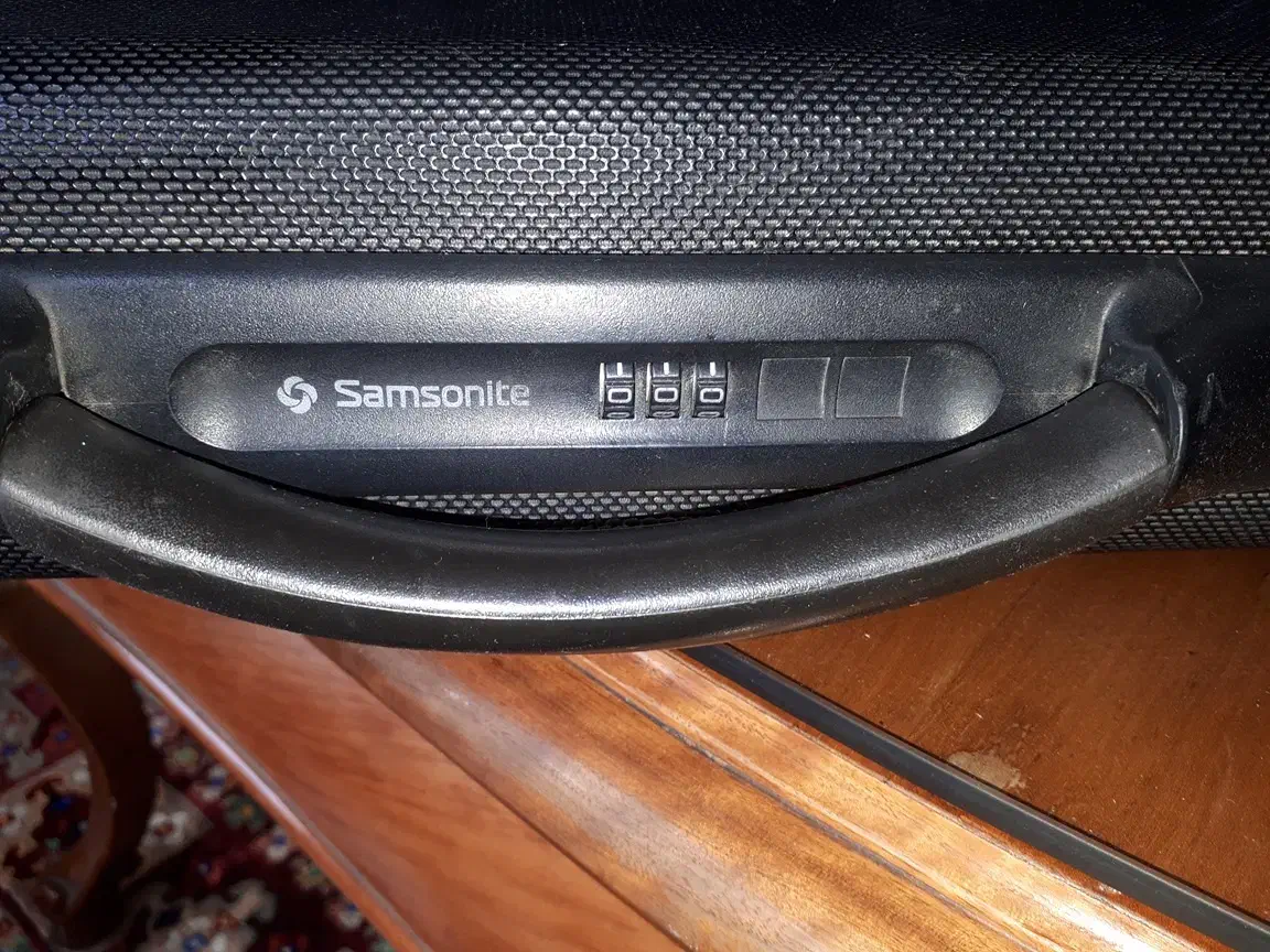 کیف سامسونت اصل آمریکایی رمزدار|کیف، کفش، کمربند|بابلسر, |دیوار