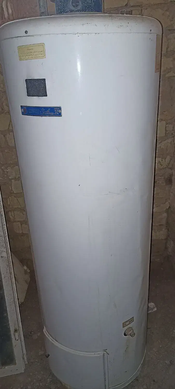 آبگرمکن 200لیتری آزمایش ایستاده|آبگرمکن، پکیج، شوفاژ|میبد, |دیوار