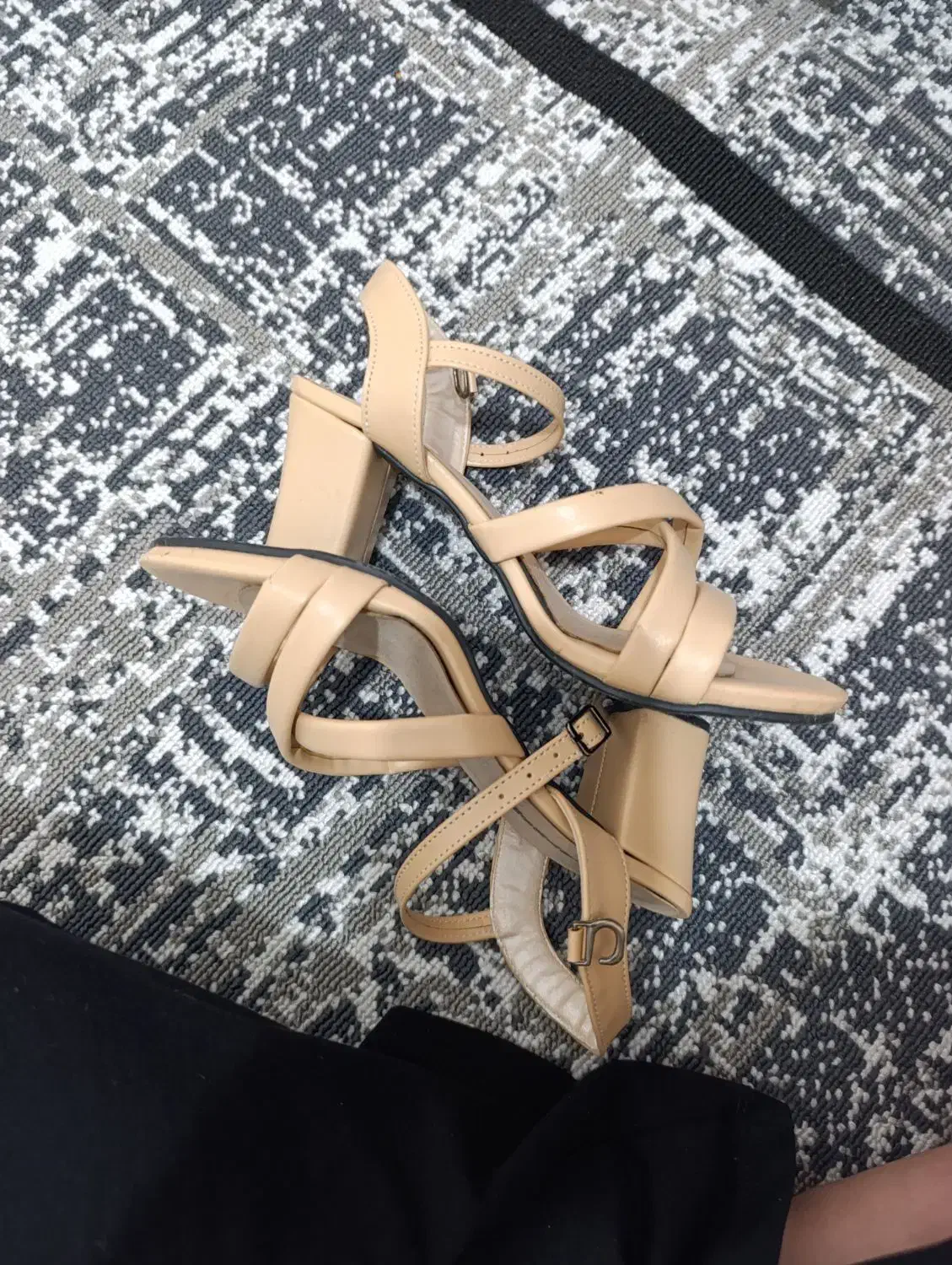 کفش پاشنه بلند|کیف، کفش، کمربند|بروجرد, |دیوار