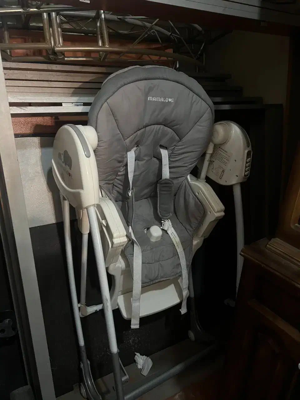 صندلی غذا دست دوم درحد نو|تخت و صندلی بچه|تهران, زعفرانیه|دیوار