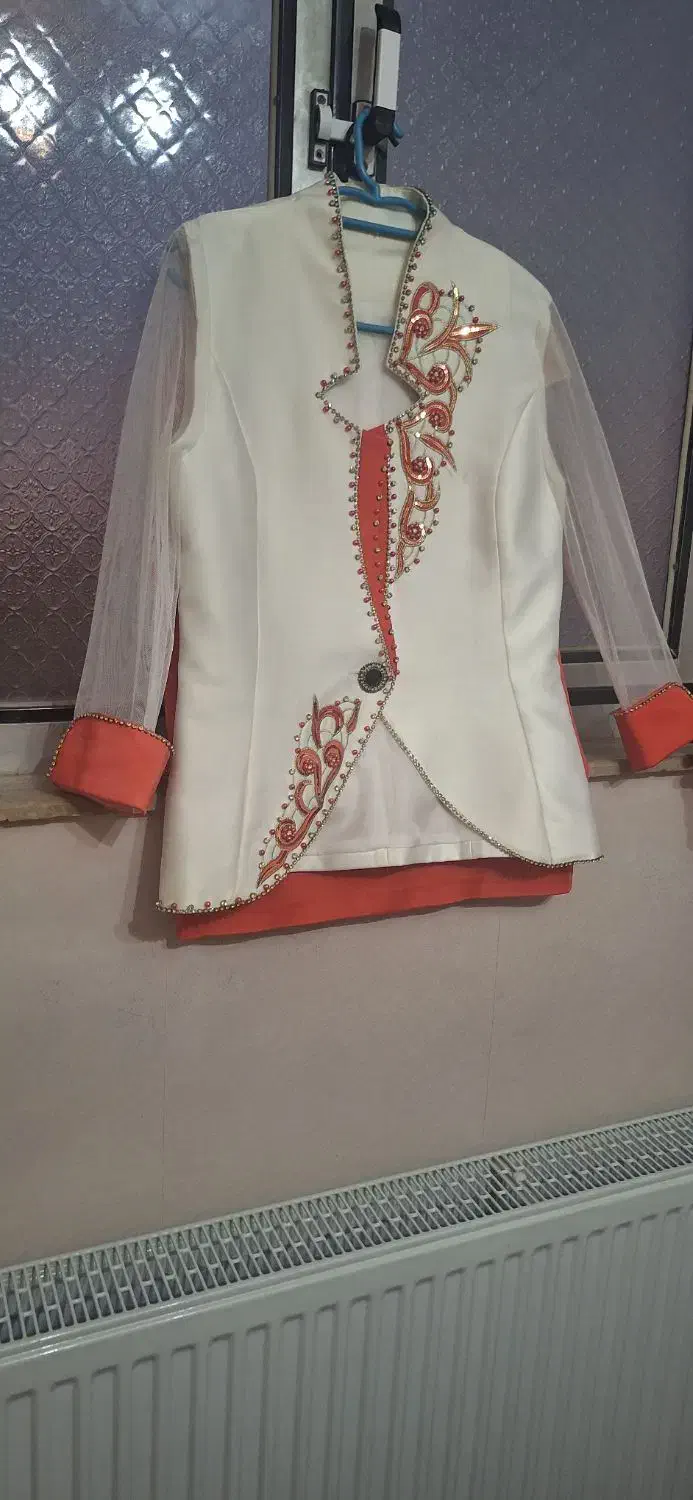 کت و دامن|لباس|زنجان, |دیوار