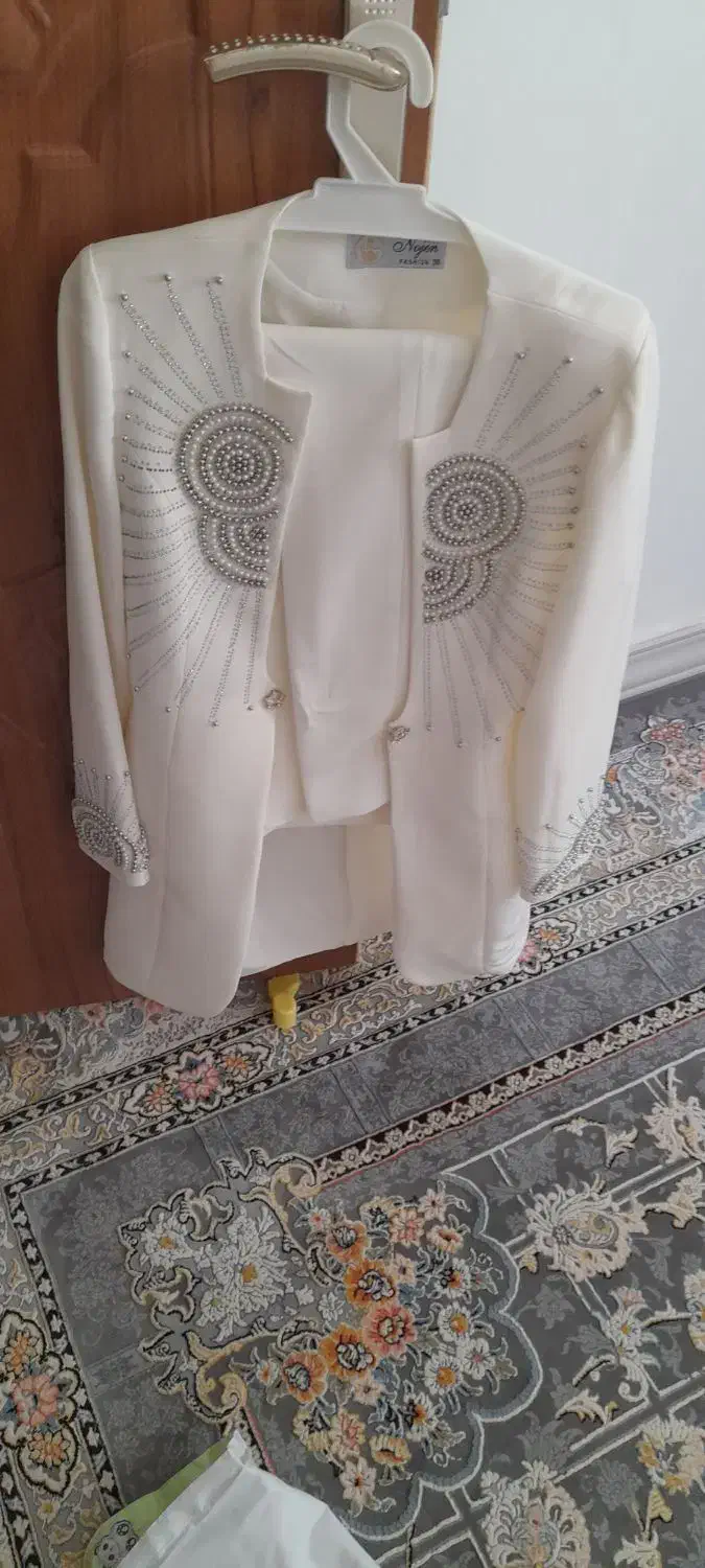 کت شلوارمجلسی سایز۳۸ .قیمت ۸۰۰۰۰۰|لباس|اراک, |دیوار