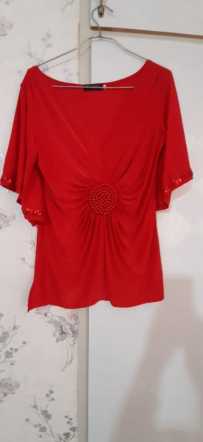 حراج لباسهای شیک یلدایی و یک عدد چادر عربی نو|لباس|اراک, |دیوار