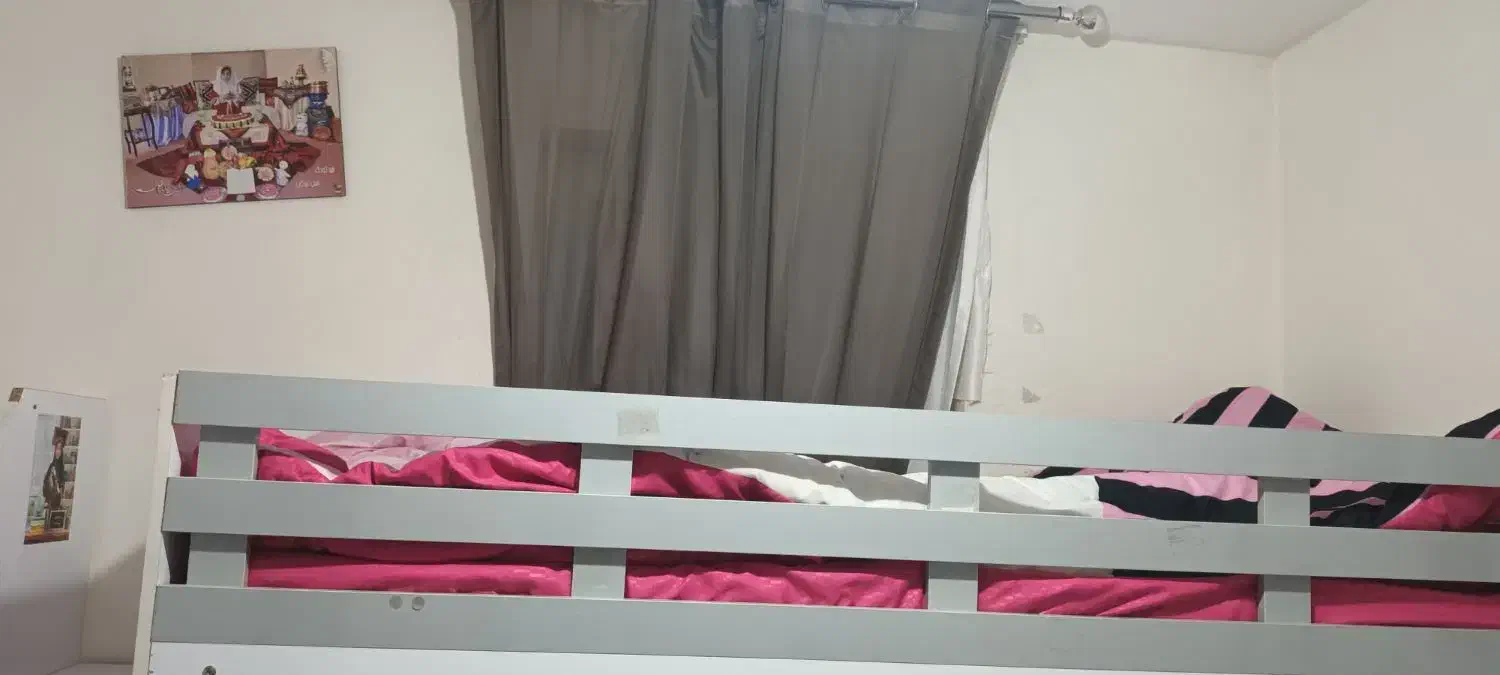 تخت سه نفره باکمد|تخت و سرویس خواب|گلبهار, شهر جدید گلبهار|دیوار