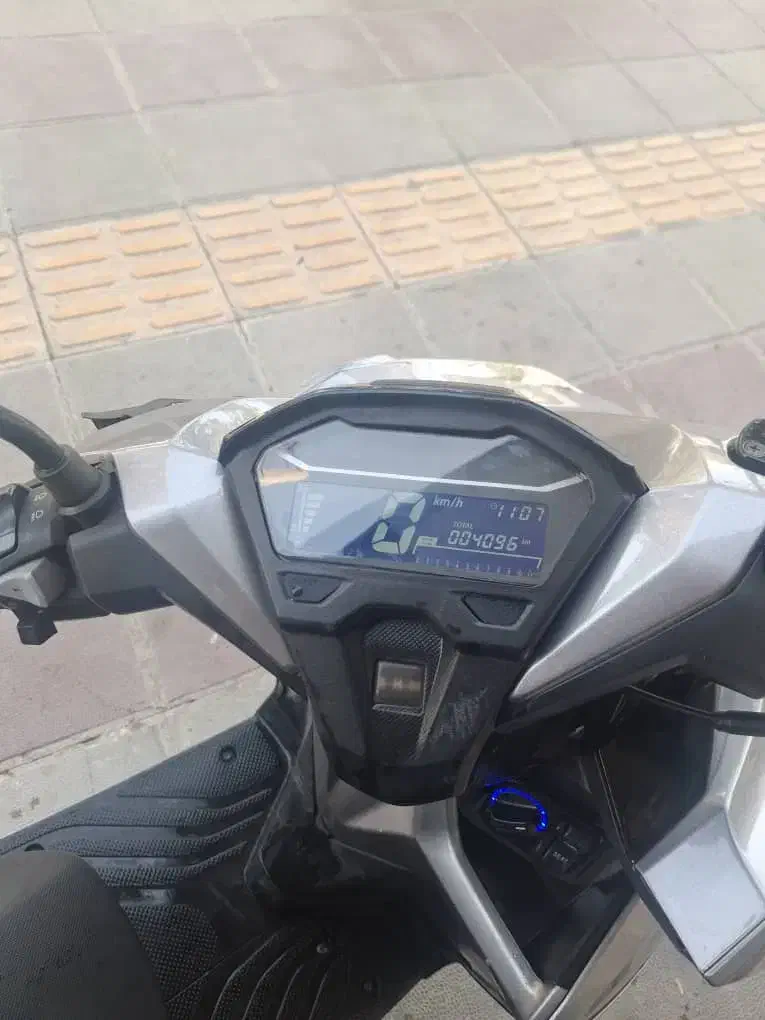 طرح کلیک 1402 صفر|موتورسیکلت|شاهینشهر, سعدی جنوبی|دیوار