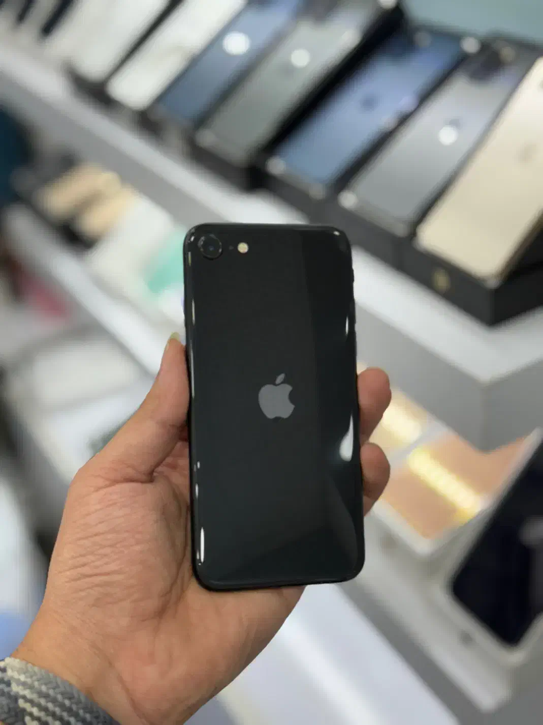 iPhone SE2020 128 LLA ایفون|موبایل|گرگان, |دیوار