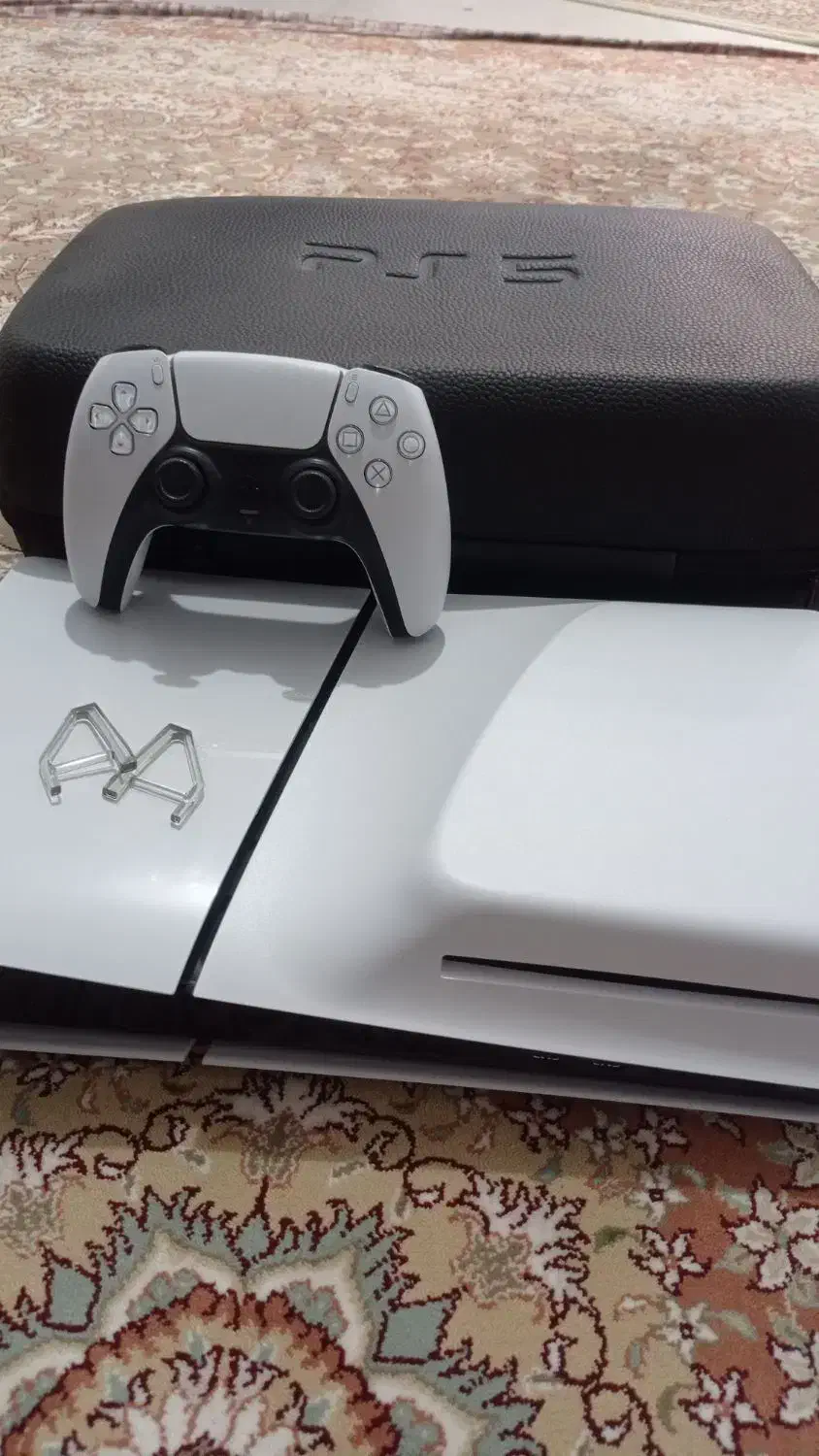 ps5 slim دیسک خور بهمراه اکانت|کنسول، بازی ویدئویی و آنلاین|خرم‌آباد, |دیوار