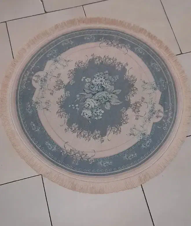 قالیچه ماشینی وگلیم      و   فرشینه گرد نو و پادری|فرش|فردیس, شهرک سپاه|دیوار