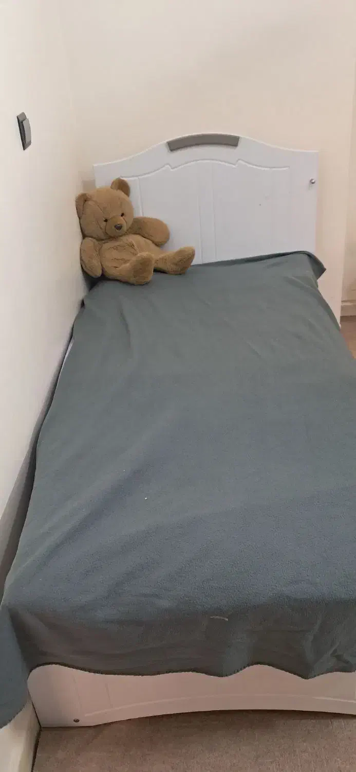 سرویس خواب کودک تخت و کمد|اسباب و اثاث بچه|قم, بنیاد|دیوار