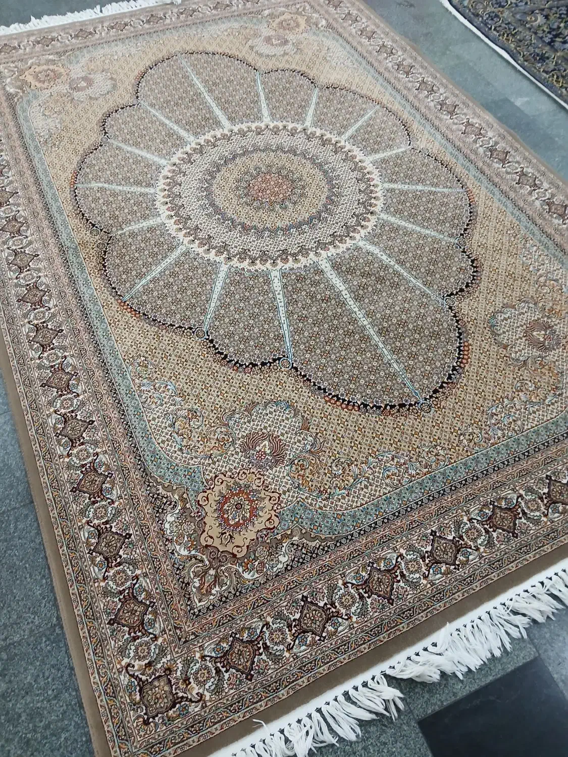 فرش ۶ متری ۷۰۰ شانه خوب|فرش|تهران, ستارخان|دیوار