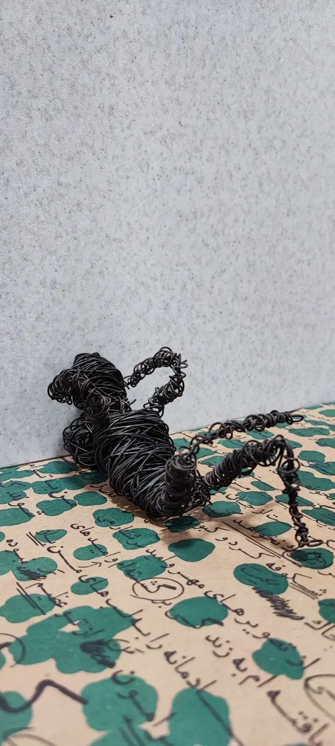 آدمک رها|مجسمه، تندیس، ماکت|شاهینشهر, فدک|دیوار