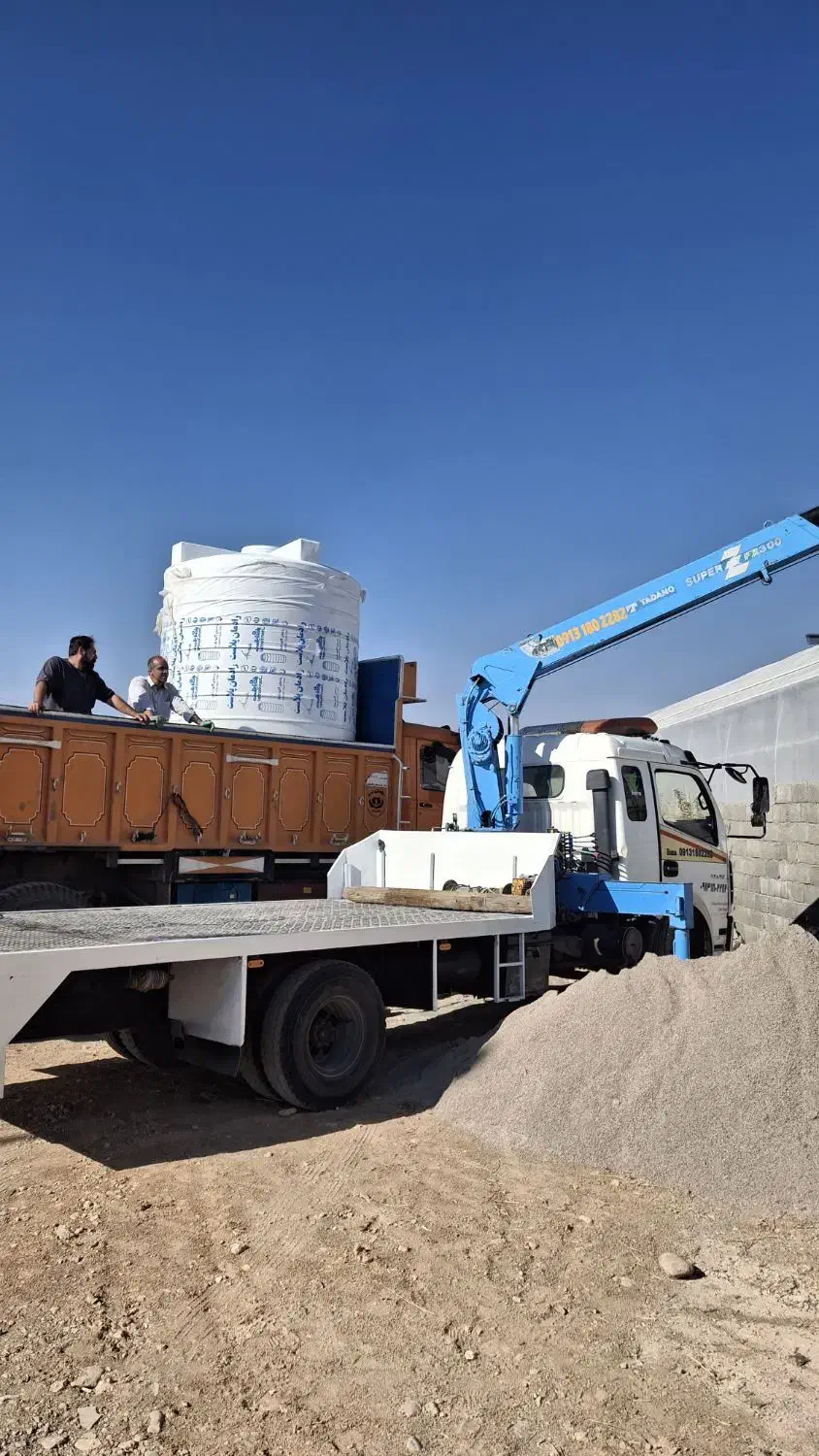 فروش انواع تانکر و مخزن گالوانیزه چرخدار|ماشین‌آلات صنعتی|بروجن, |دیوار