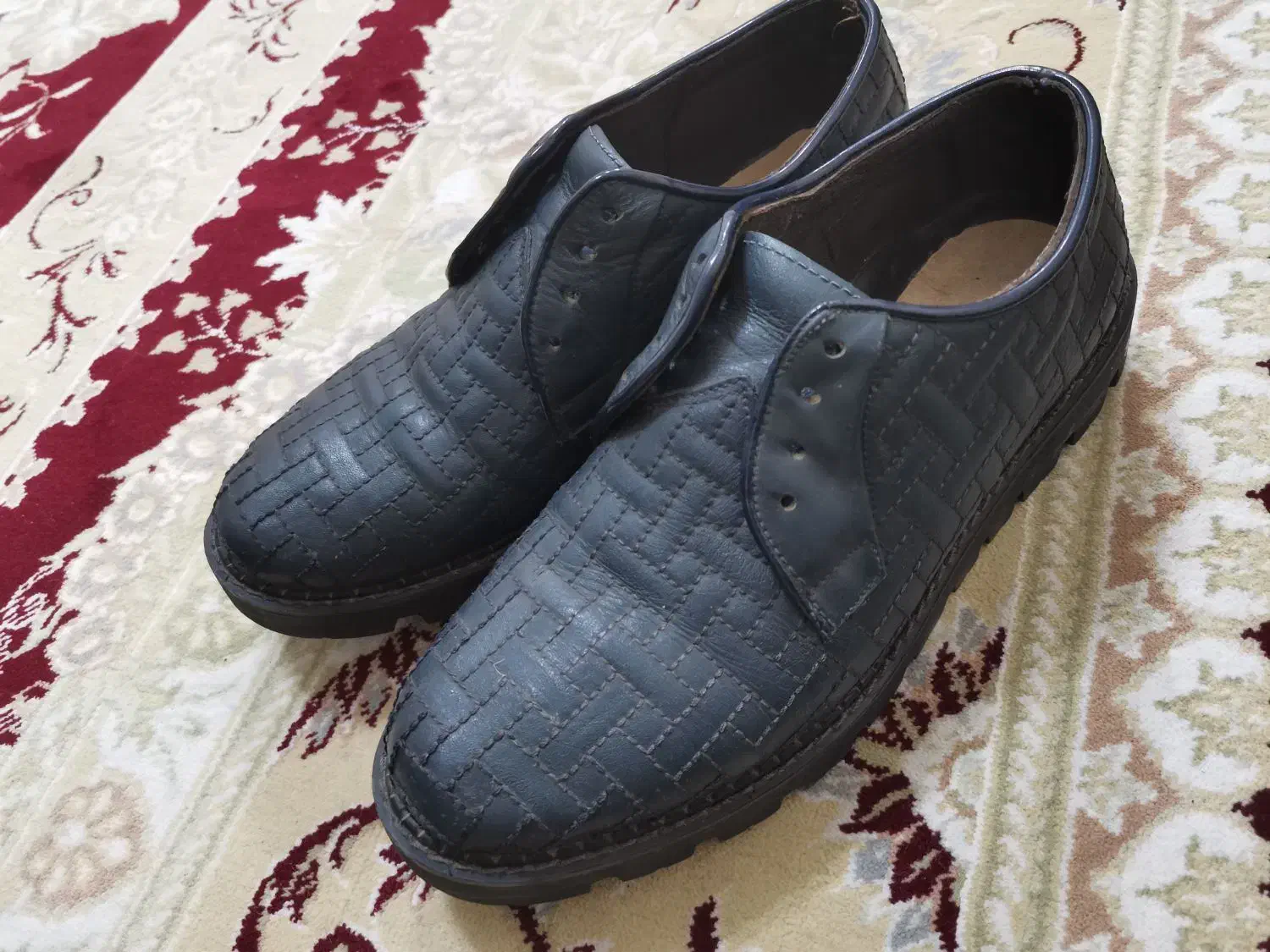 کفش|کیف، کفش، کمربند|نجف‌آباد, باهنر|دیوار