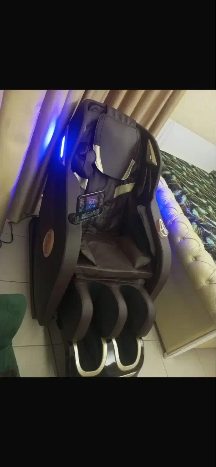 صندلی ماساژور ZERO فول اپشن 19 حالته|تجهیزات ورزشی|اصفهان, بهارستان|دیوار