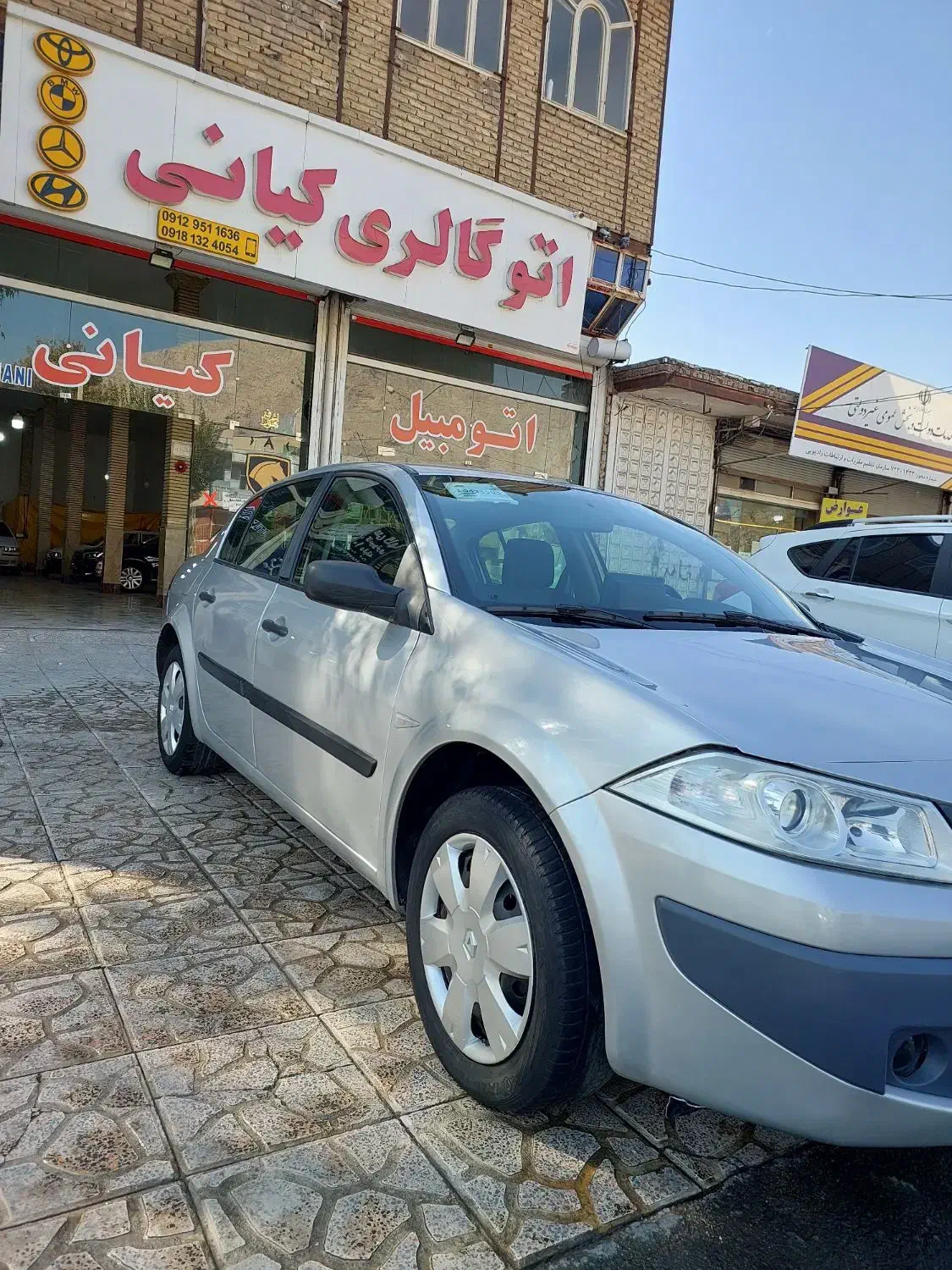 مگان  ۸۷دنده ۱۶۰۰|خودرو سواری و وانت|کرمانشاه, |دیوار