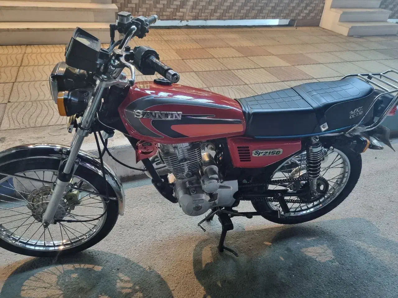 سنین 150|موتورسیکلت|میبد, |دیوار