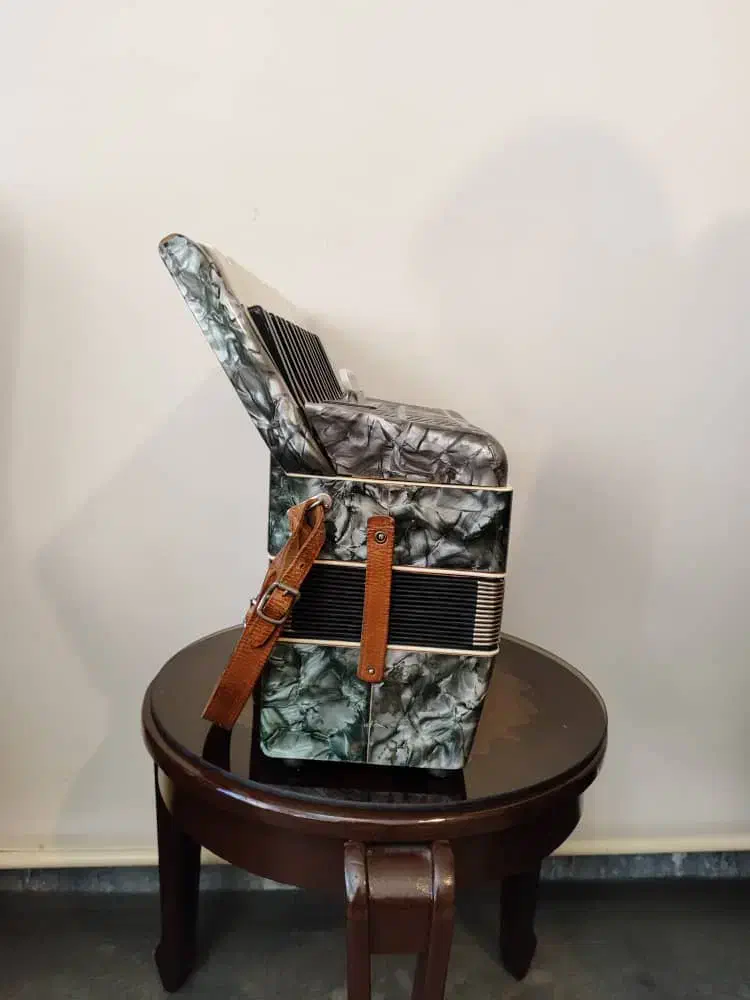 آکاردیون ولتمستر|پیانو، کیبورد، آکاردئون|تبریز, |دیوار