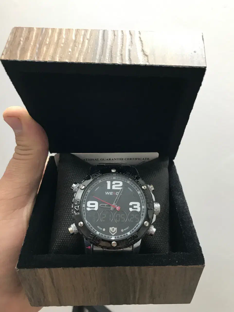 ساعت weode|ساعت|شاهین‌شهر, خانه کارگر|دیوار