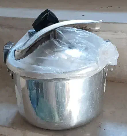 زودپز|ظروف پخت‌وپز|قم, شاه ابراهیم|دیوار