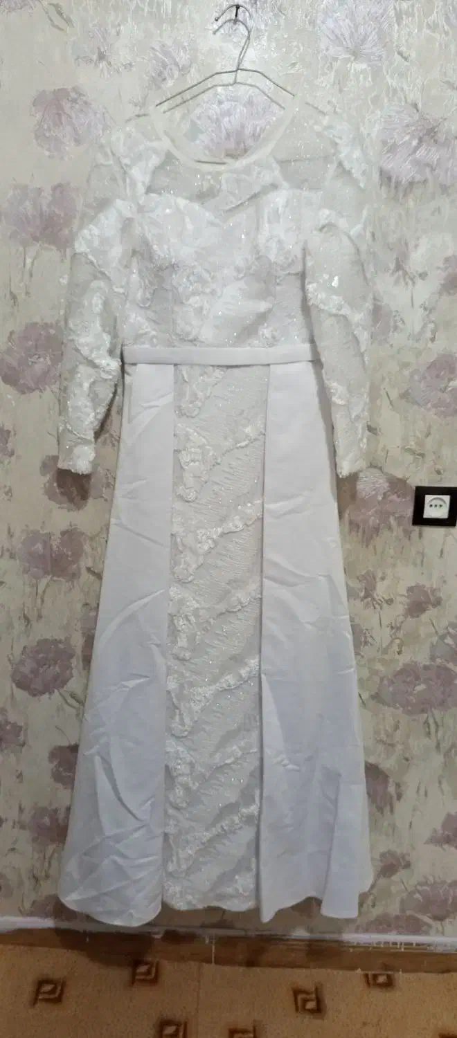 لباس نامزدی|لباس|آبیک, |دیوار