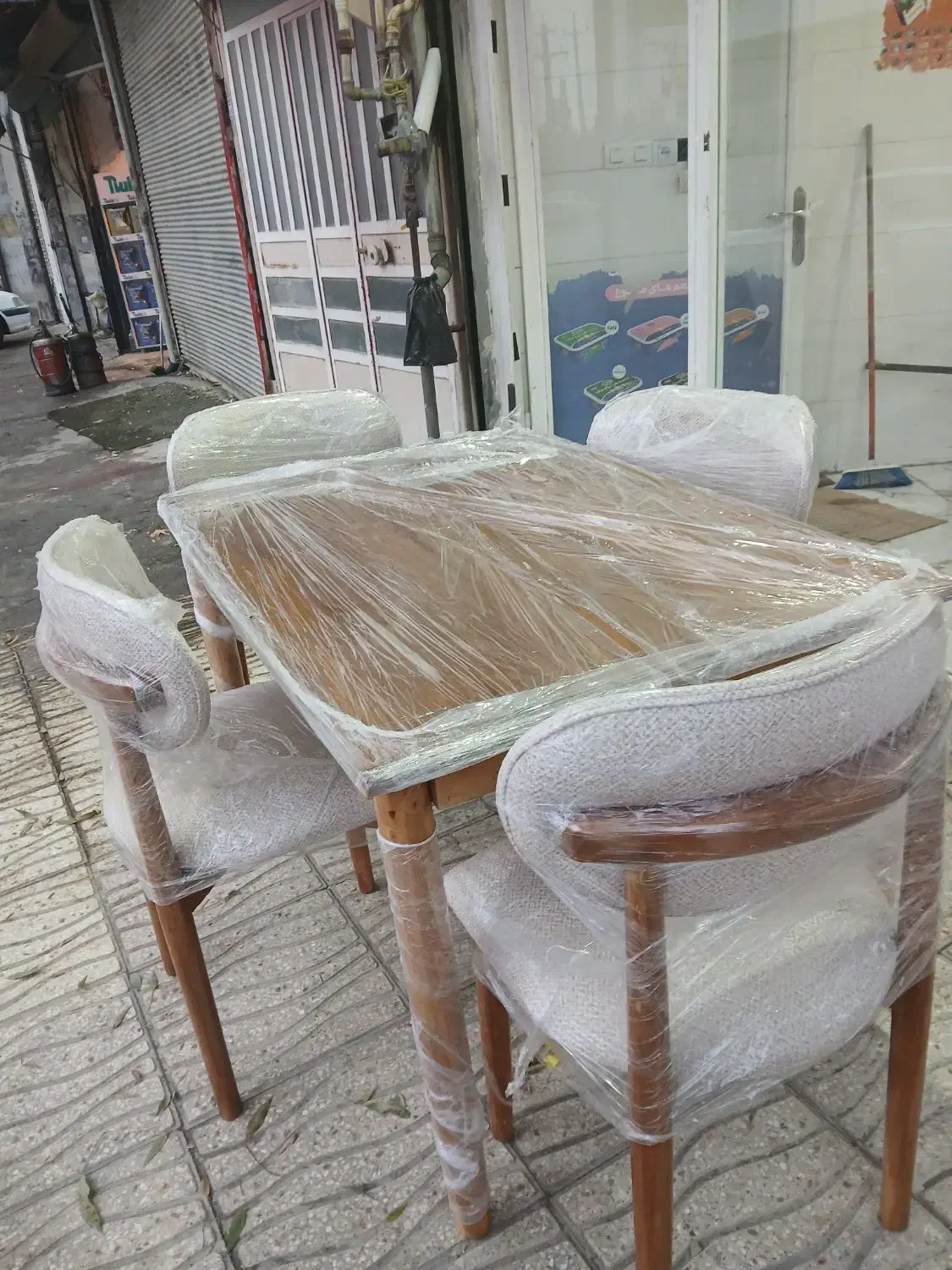 میز نهاری خوری چهار نفره نقد و اقساط|میز و صندلی غذاخوری|کرمانشاه, |دیوار