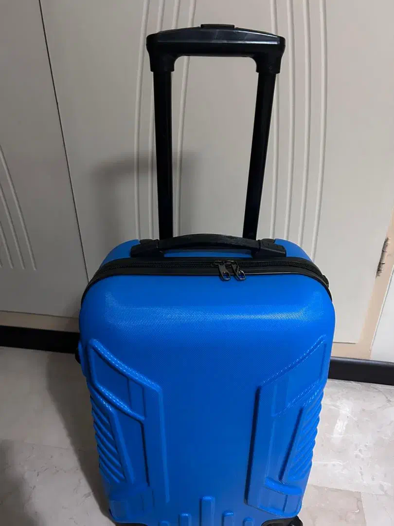 چمدان کوچک نشکن|کیف، کفش، کمربند|تهران, شهر زیبا|دیوار