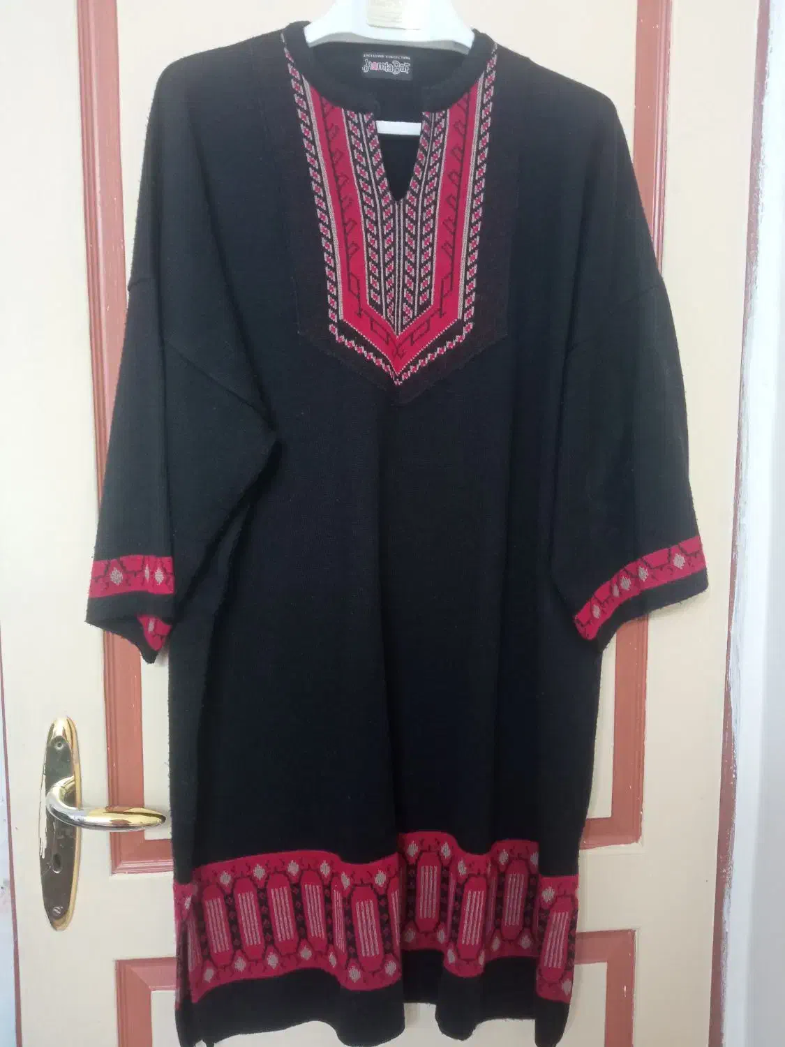 مانتو بافت|لباس|قوچان, |دیوار