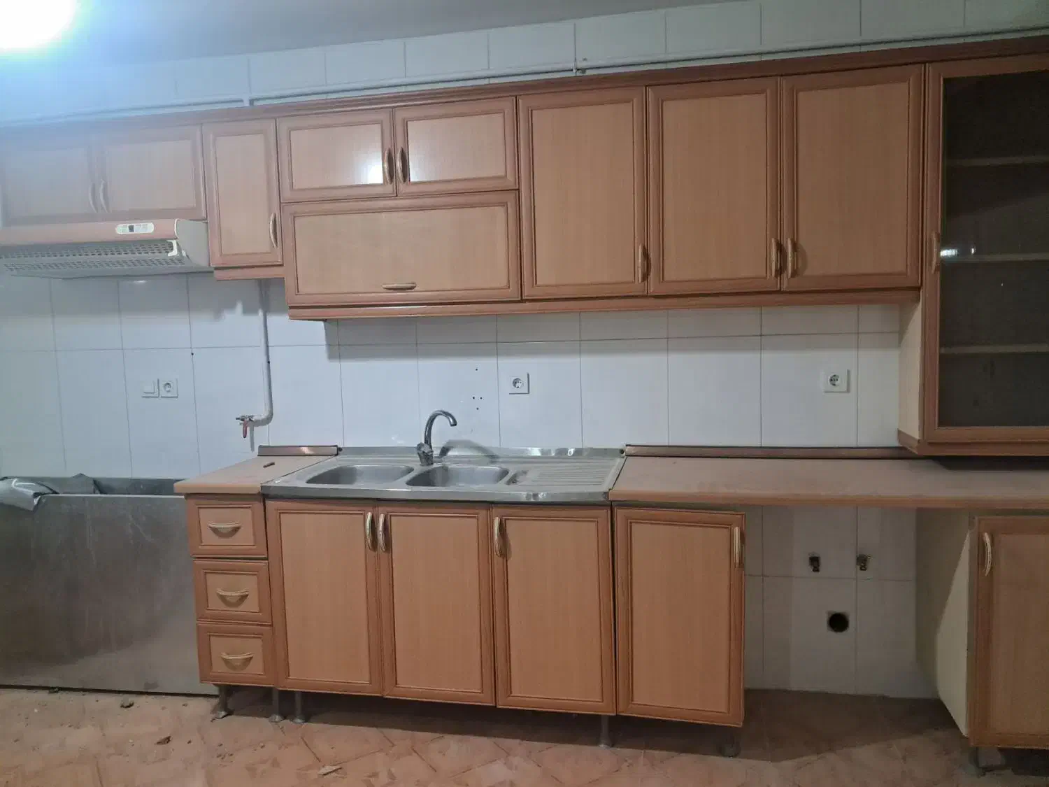 کابینت و هود و سینک دو قلو هشت میلیون|آب‌چکان و نظم‌دهنده ظروف|قروه, |دیوار
