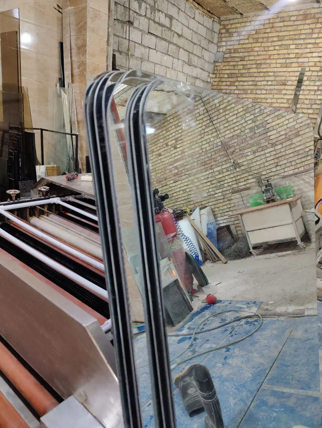 آیینه بزرگ|آینه|ارومیه, |دیوار