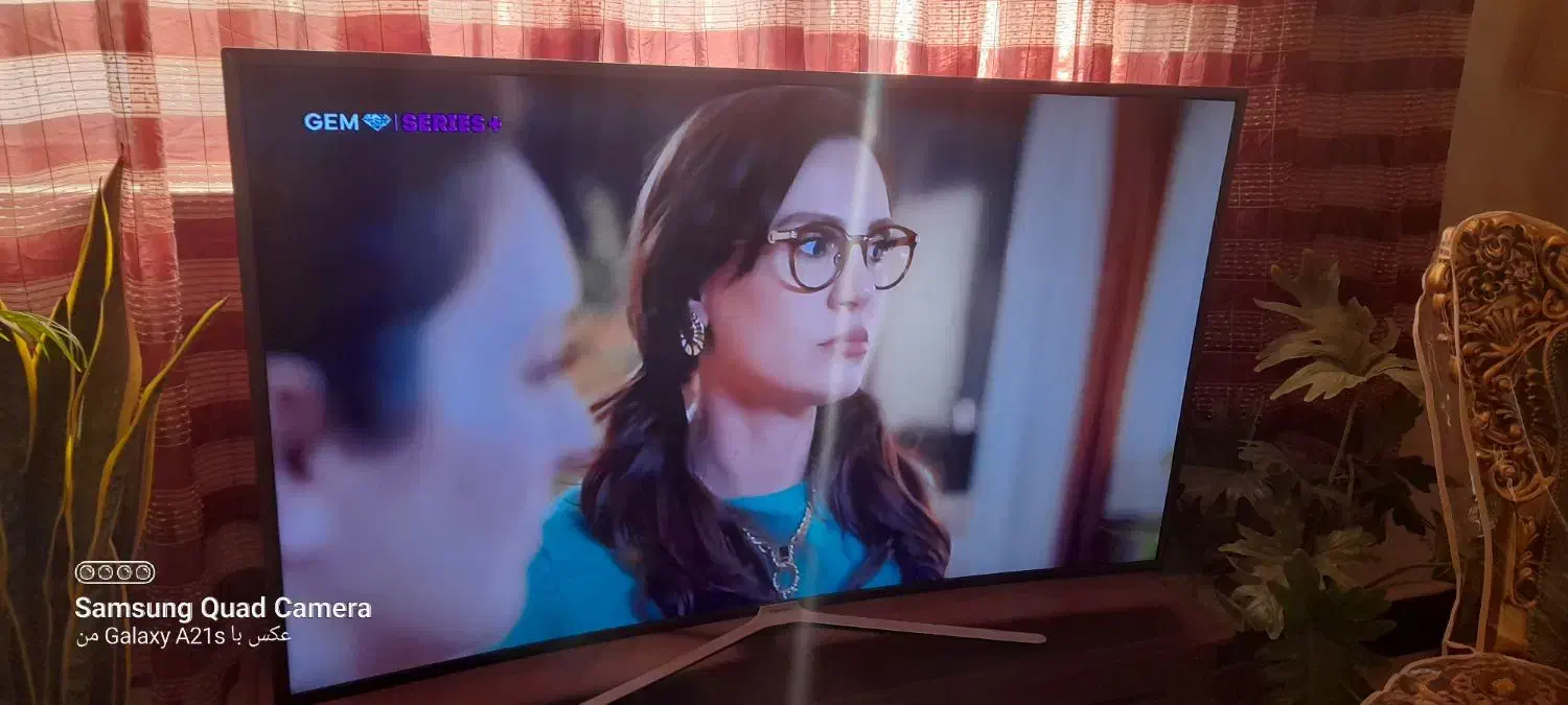 تلویزیون|تلویزیون و پروژکتور|گلبهار, شهر جدید گلبهار|دیوار