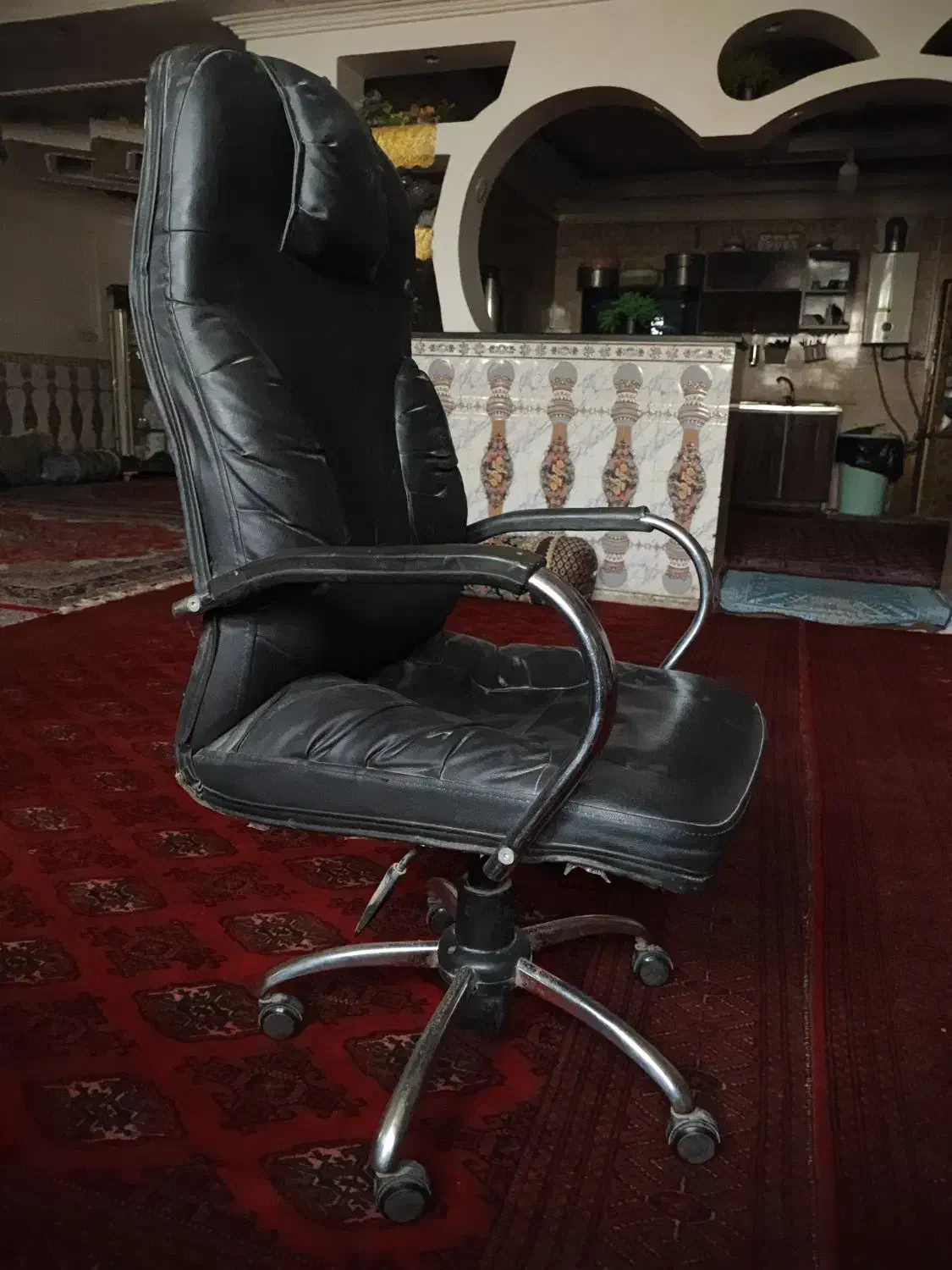 صندلی ریاست قیمت مناسب|صندلی و نیمکت|زاهدان, |دیوار