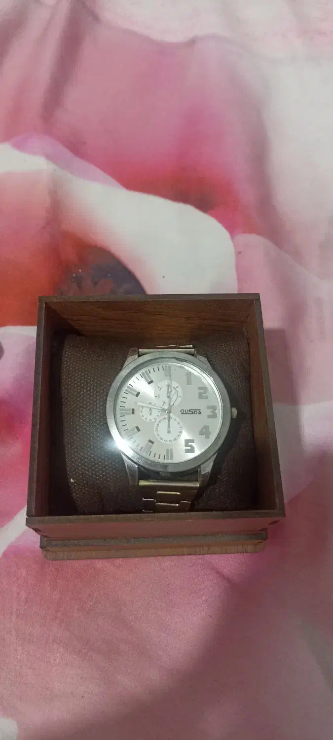 ساعت مردانه|ساعت|هشتگرد, شهرک اداری|دیوار