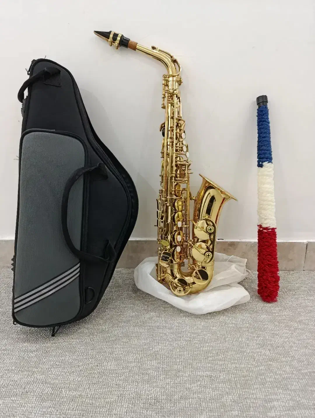 ساکسیفون zk|سازهای بادی|اراک, |دیوار