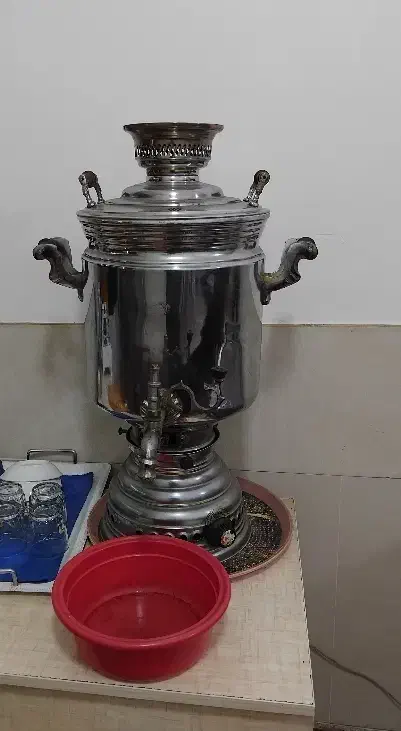 سماور بزرگ|سماور، چای‌ساز، قهوه‌ساز|میاندوآب, |دیوار