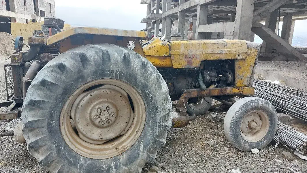 تراکتور کمپرسوردار ebro|خودرو سنگین|ری, جوانمرد قصاب|دیوار