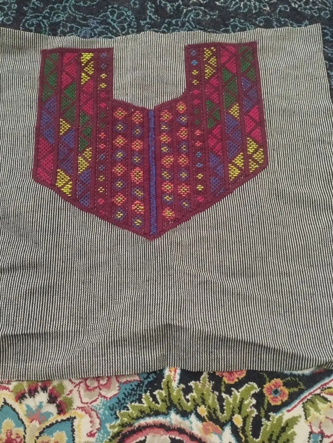 باسلام دو عدد یقه لباس بلوچی بفروش می‌رسد|لباس|بندرعباس, |دیوار