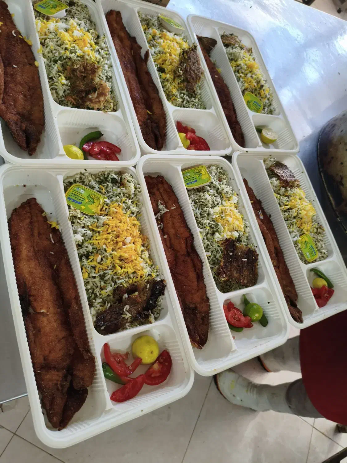 پیک موتوری|استخدام خدمات فروشگاه و رستوران|فردیس, قریشی|دیوار