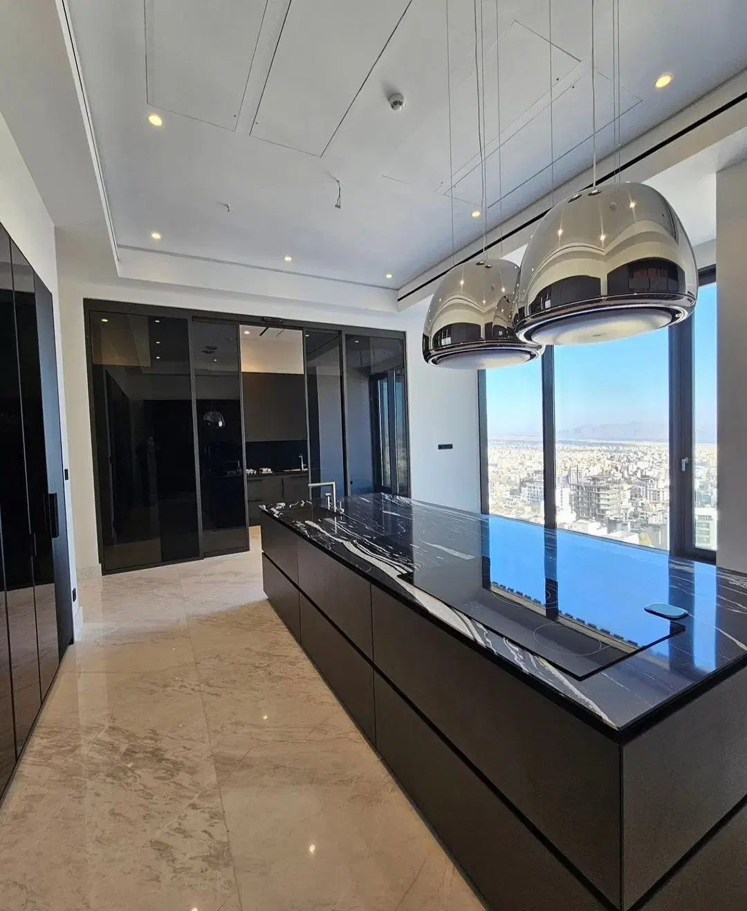 اجاره ۳۲۰ متر فرمانیه/عمارتی مجلل/هتلینگ ۵ ستاره