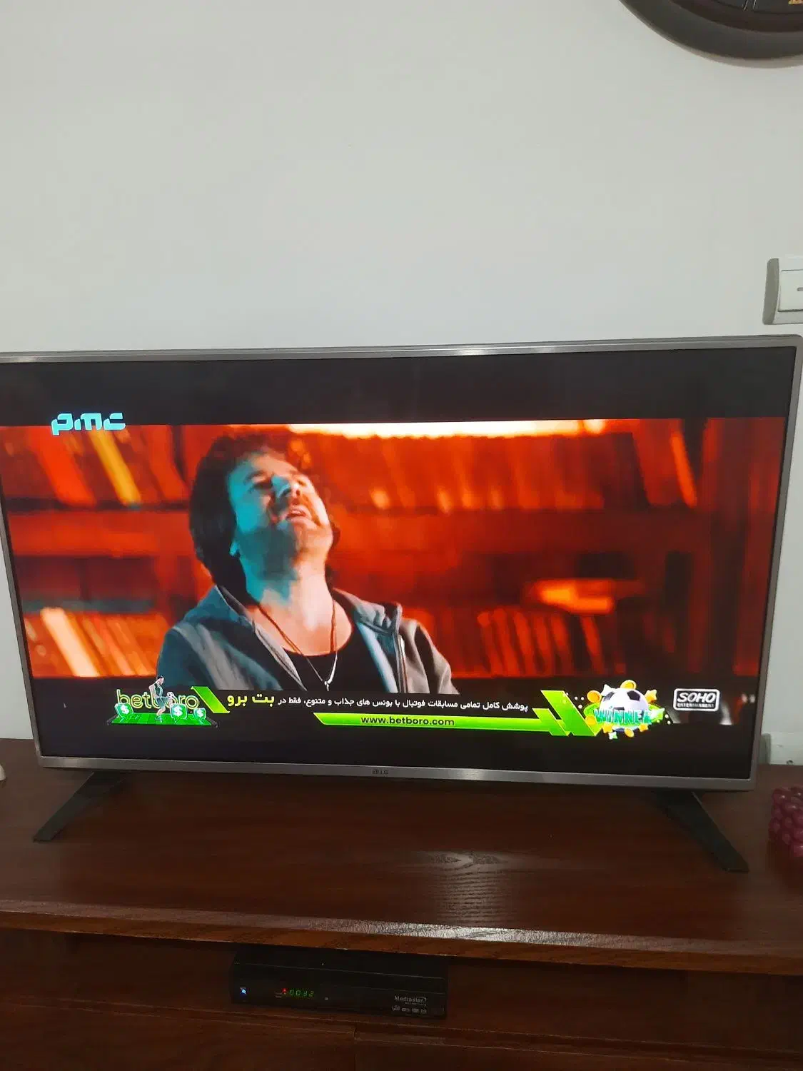 ال ای دی ۴۳ اینچ  ال جی  اصل کُره|تلویزیون و پروژکتور|گرگان, |دیوار