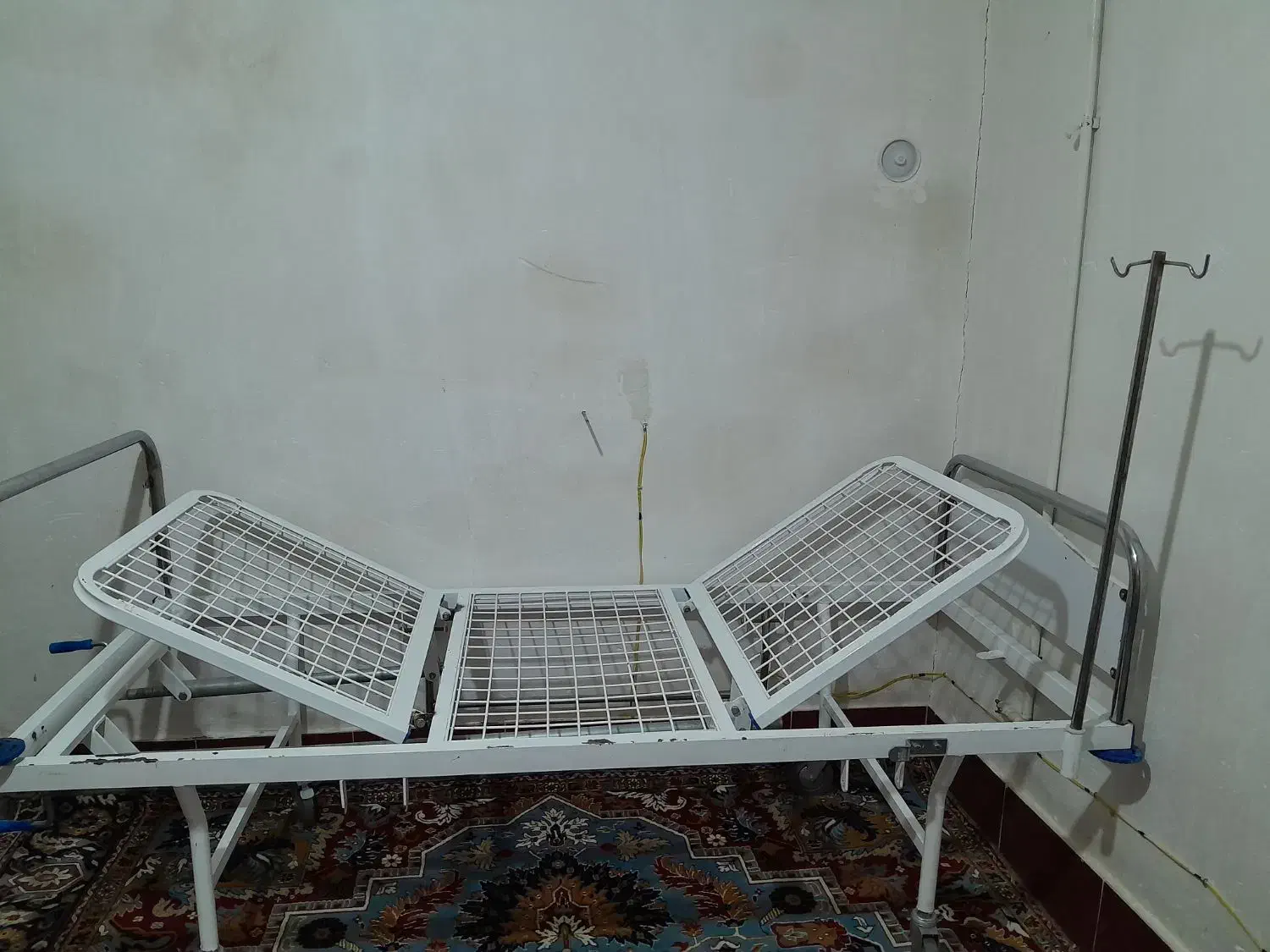 تخت بیمارستانی|تخت و سرویس خواب|نهاوند, |دیوار