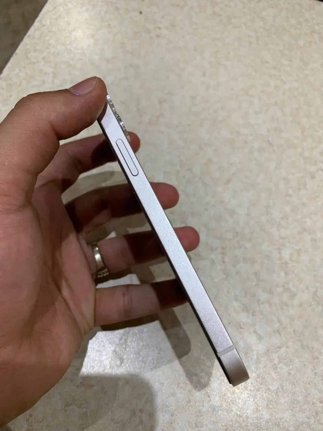 آیفون 12نرمال|موبایل|میانه, |دیوار