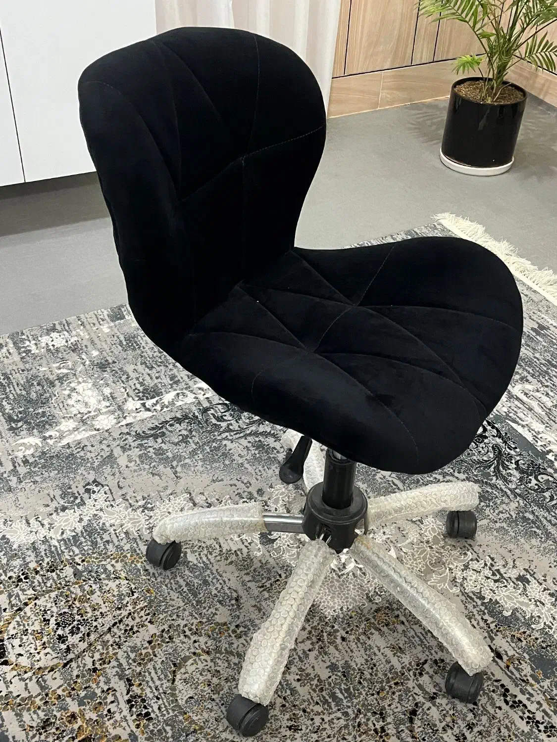 فروش صندلی و تخت چمدانی مخصوص آرایشگاه و ماساژ|آرایشگاه و سالن‌های زیبایی|آبدانان, |دیوار