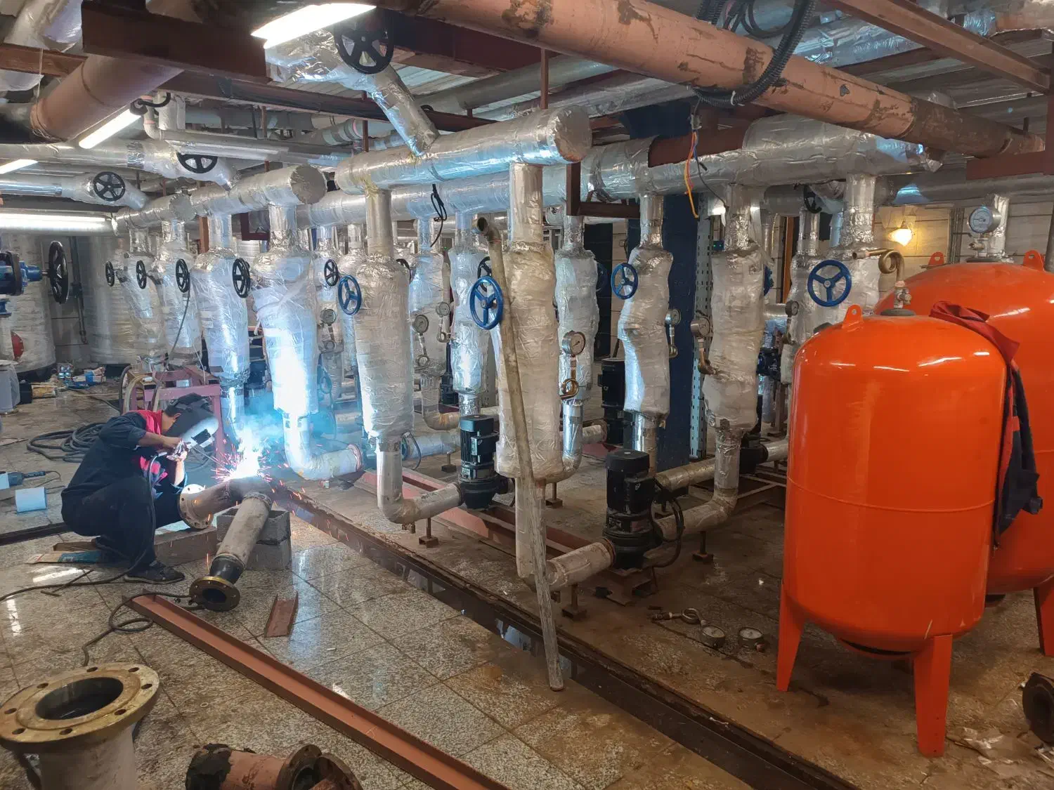 لوله کشی و جوشکاری|خدمات پیشه و مهارت|دهدشت, |دیوار