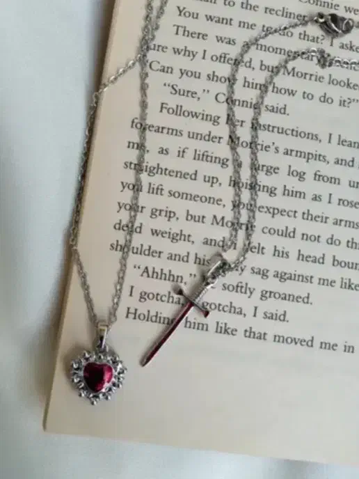 گردنبند کاپلی خنجر و قلب|بدلیجات|قم, ولیعصر|دیوار